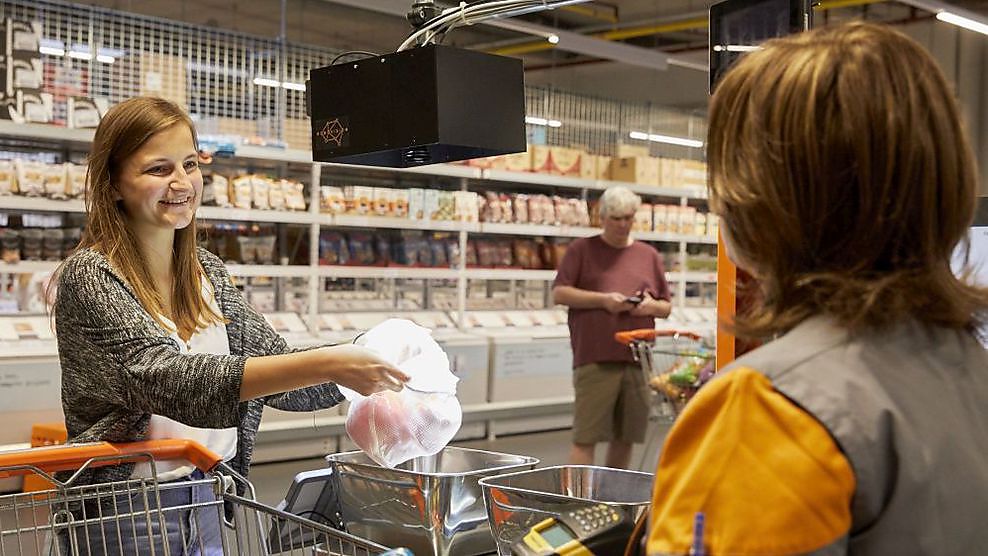 Colruyt test automatische herkenning van groenten en fruit 