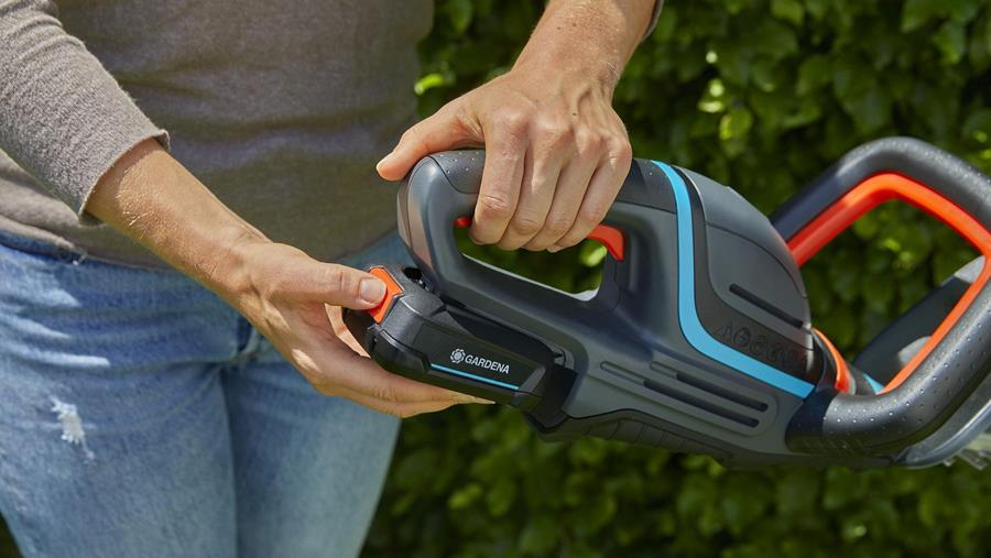 Tuinieren in 2023: accu's en automatische bewatering