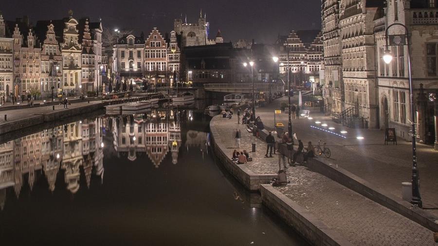 Historische gevels Graslei straks beter en zuiniger verlicht