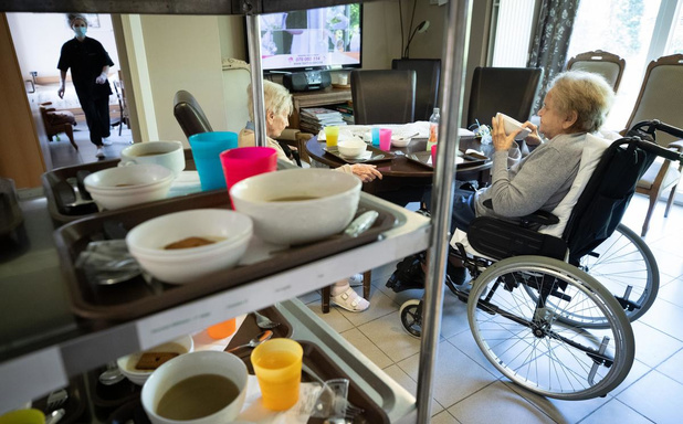 Des volontaires des maisons médicales formés par MSF pour aider en maison de repos