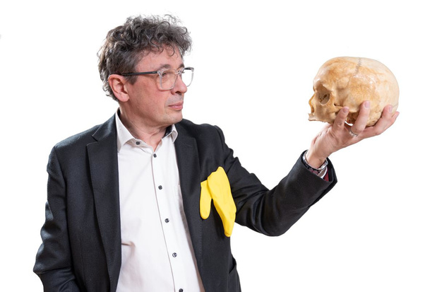 Le Pr Boxho récidive avec " La mort en face ", 3e tome de ses histoires médico-légales qui cartonnent