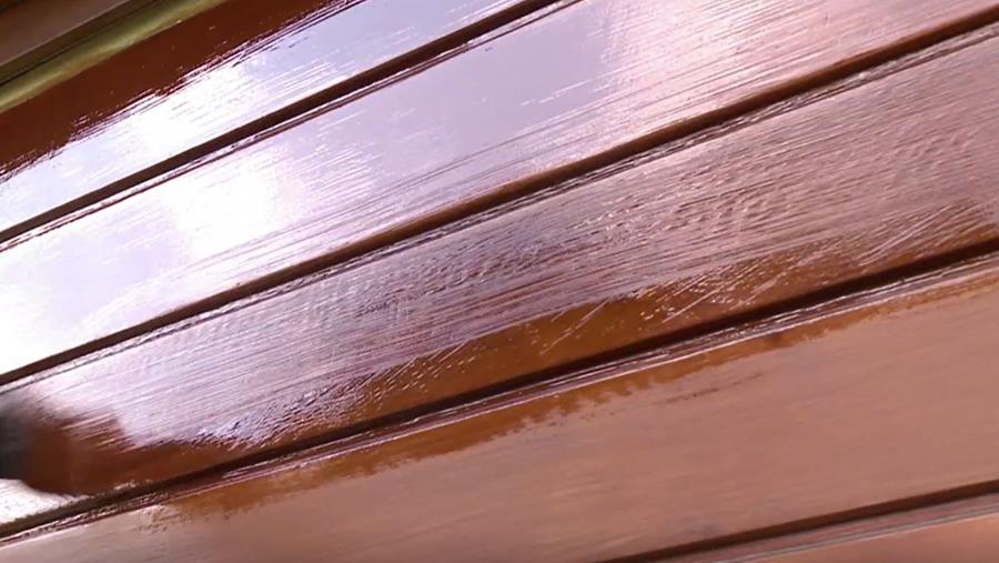 Protéger le bois avec une lasure