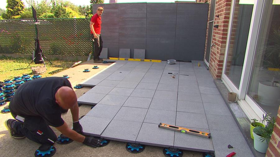 COMMENT POSER UNE TERRASSE SUR PLOTS